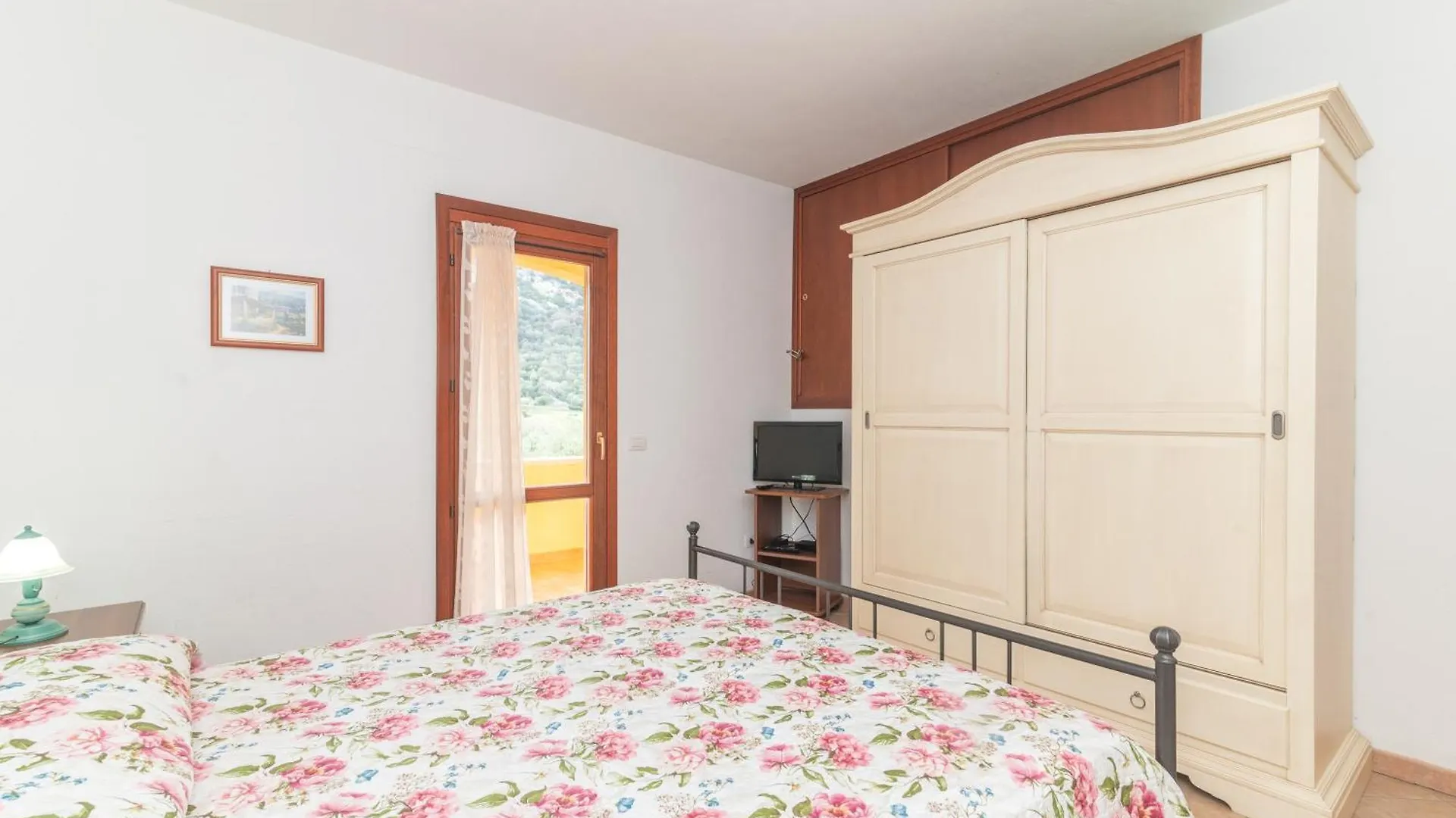 Holiday home Casa Vacanza San Teodoro Lu Lioni Italy
