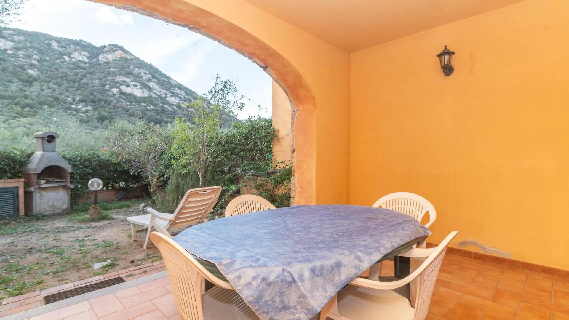 Casa Vacanza San Teodoro Lu Lioni Holiday home