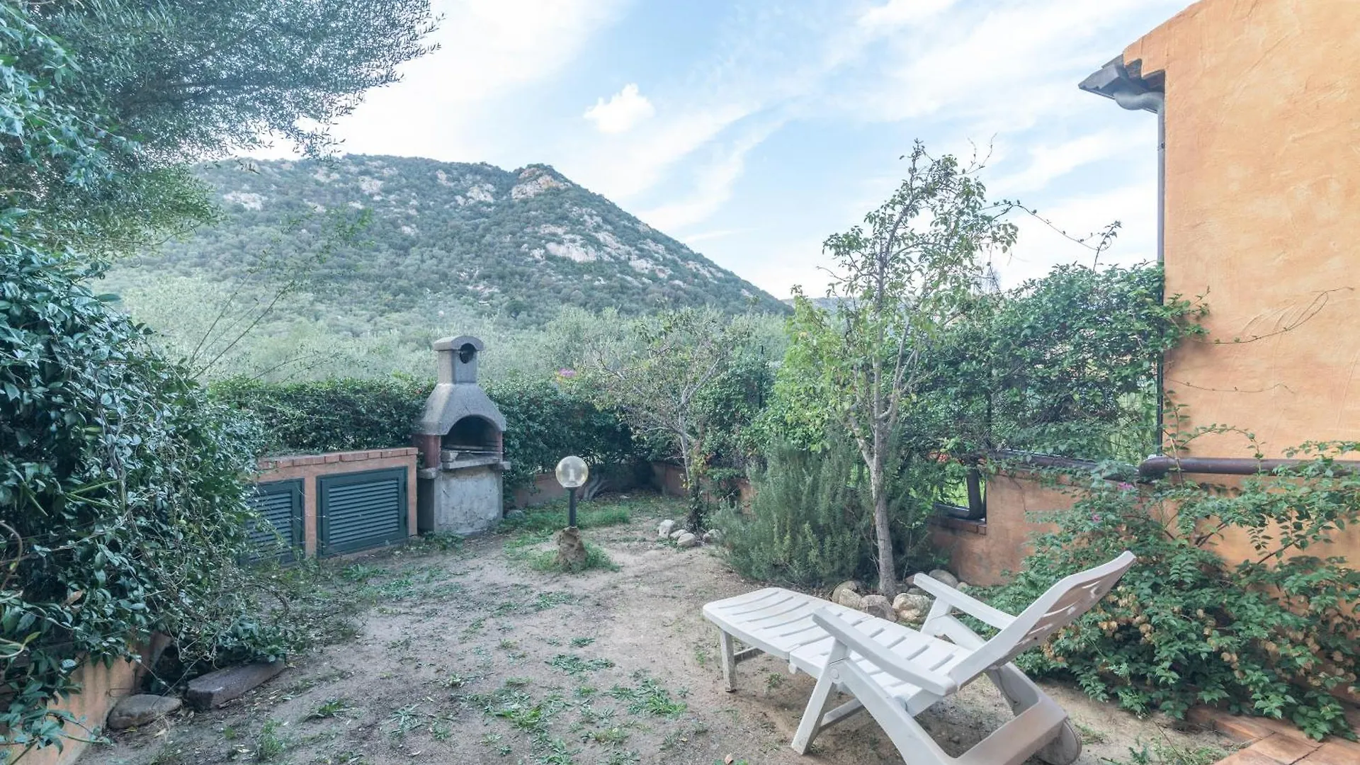 Casa Vacanza San Teodoro Lu Lioni Italy